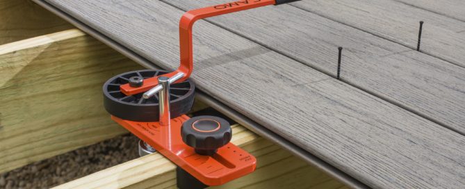 CAMO Lever Aligns Deck Boards